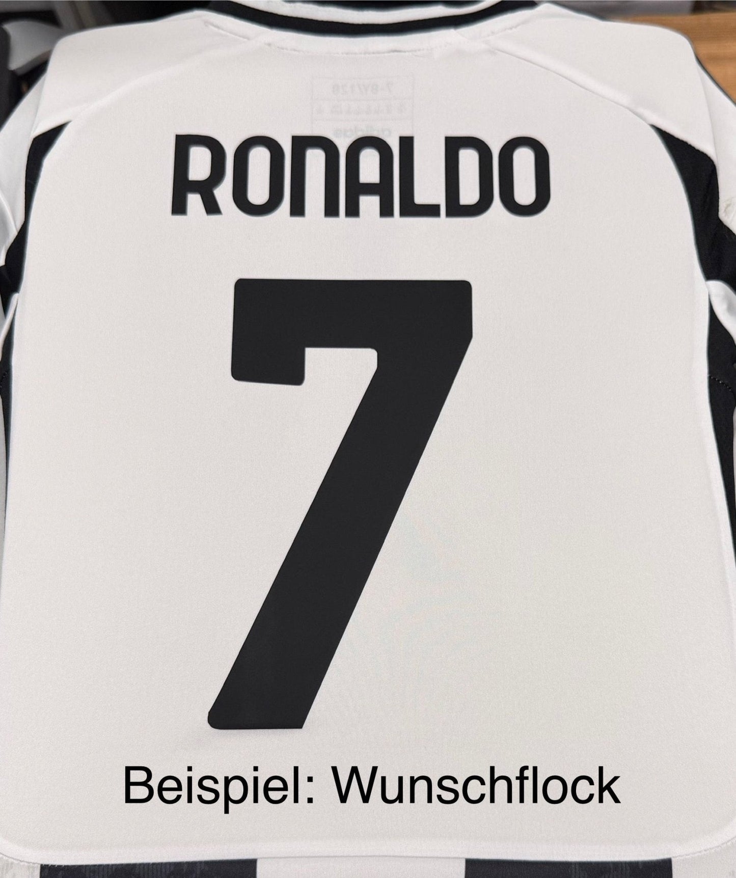 JUVENTUS TURIN AUTHENTISCHes Heimtrikot Herren 24 / 25